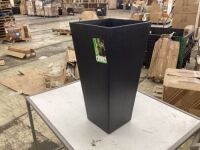 Tierra Verde 28" Planter&nbsp;