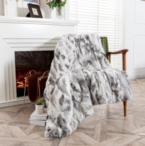 Natural Real Rabbit Fur Throw Blanket Luxury Fluffy Soft Cozy Plush,Thick Warm Blanket for Couch, Sofa and Bed,60in x80in(Gray)