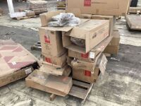 Pallet of Christmas Items, 9 Pieces&nbsp;