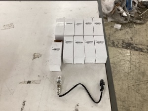 Lot of (10) Oxygen Sensors. Unknown Fit