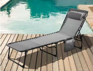 Veikous Outdoor Folding Chaise Lounge Chair Fully Flat for Beach with Pillow and Side Pocket, Dark Grey 