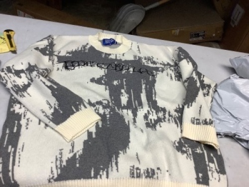 Aelfric Eden sweater size large