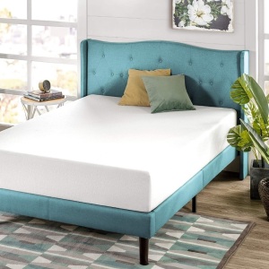 Zinus Full Size 10 Inch Green Tea Memory Foam Mattress. New Blemish