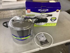 Universal 13.7 Quart Pressure Cooker - Cracked Handle