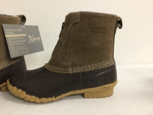 Natural Reflections Ladies Boots, 6, Appears New, Sold as is