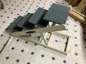 Folding pet steps