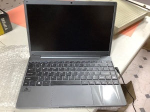 Laptop model x14 Screen: 14.1 inchRAM: 12GBROM: 512GBN.W: 1.38 KGG.W: 2.28KG