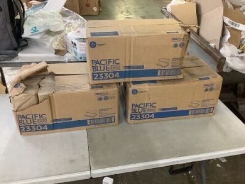 Lot of (3) Cases of Georgia Pacific Envision Multifold Paper Towels