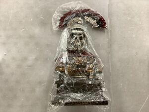 Roman Empire Legion Undead Centurion Soldier Resin Sculpture - Broken Crest