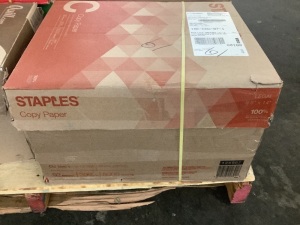 Staples 8.5" x 14" Copy Paper, 20 lbs., 92 Brightness, 5000 Sheets 