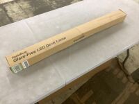 EppieBasic Glare-Free LED Desk Lamp
