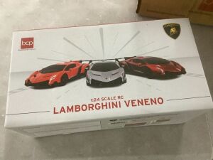 1:24 Scale Kids Licensed RC Lamborghini Veneno Car, Orange