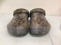 Crocs Classic Lined Clogs Men's 10 Women's 12, E-Comm Return, Sold As-is