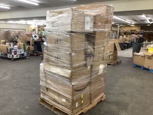 Pallet of Automotive Light Assemblies, Headlights & Tailights - Uninspected