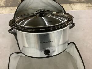 Hamilton Beach Slow Cooker with Carry Bag - Dented