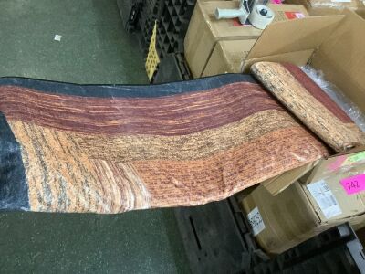 5' x 7' Area Rug 