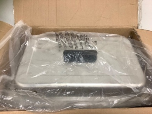 Chafing Pans, Appears New, Sold as is