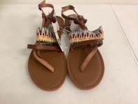 Universal Thread Womens Sandals, 9, New, Sold as is