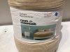 room essentials comforter full/queen  - 2