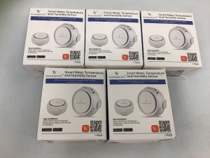 Lot of (5) Smart Water Temperature and Humidity Sensor, Appears New, Sold as is