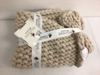 Chunky Knit Throw, Appears new, Sold as is