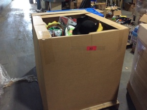 Pallet of New Halloween Items, Lots of Costumes, Approx 1000 Units