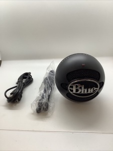 Blue Snowball Black Ice, Appears New, Untested