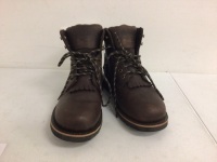 Mens Boots, 10.5M, E-Commerce Return, Sold as is