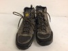 Columbia Mens Boots, 12, E-Commerce Return, Sold as is