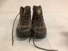 Columbia Mens Boots, 10.5, E-Commerce Return, Sold as is