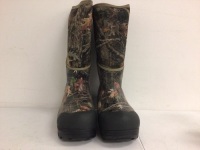 Mens Rubber Boots, 12, Appears New, Sold as is