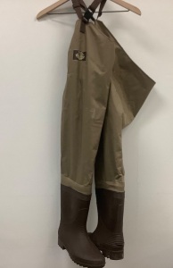 White River Waders, Size 9 Regular, E-Comm Return