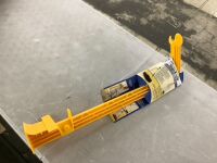 Tray Arm Paint Tray Lifting Tool