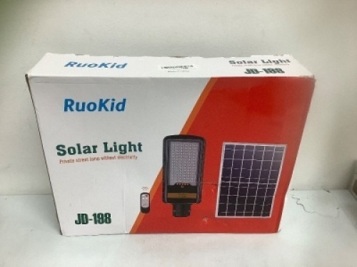 Solar Light, Appears New, Sold as is
