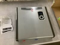 Rheem Performance 4.68 GPM 240V Self-Modulating Electric Tankless Water Heater - Missing Dial, Appears Unused
