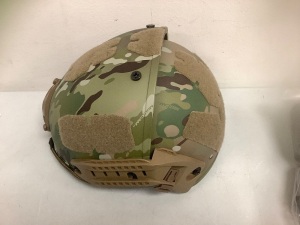 Tactical Helmet, Appears new, Sold as is