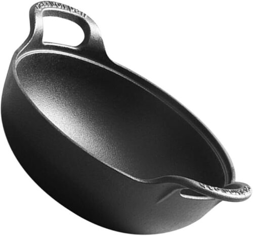 Household Cast Iron Skillet Non-stick Cooking Pot with Ergonomic Side Handles for Easy Movement for Camping and Family Meals and Easy to Clean Cookware