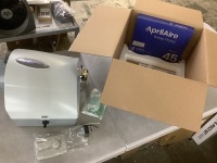 AprilAire Model 400 m Water Saver 17 Gal. for up to 5,000 sq. ft. Whole-House Evaporative Humidifier With Manual Control