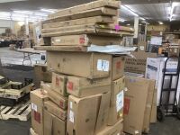 Christmas Salvage Pallet. Items Will Be Damaged and Incomplete.