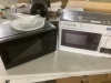 Vissani 1.1 cu. ft. Countertop Microwave Oven in Black - 2