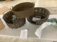 Faux Plant Cat Litter Box - Broken Handle