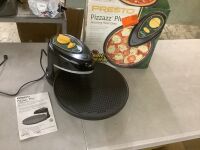 Presto GameDay Pizzazz Plus Rotating Pizza Oven Green/Yellow