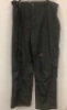 Frogg Toggs Toadz Mens Pants, XL, Appears New, Sold as is