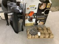 NINJA Pods and Grounds 3-Cup Black Specialty Single-Serve Coffee Maker with K-Cup Pod Compatibler