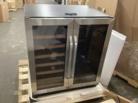 LANBO Wine Refrigerator 30 in. Dual Zone 33-Bottle 70-Can Beverage and Wine Cooler - For Repair, Does Not Cool