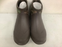 RedHead Low Rubber Boots, Mens 11, E-Commerce Return, Sold as is