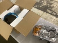 Headlight Assembly Pair Compatible With 2003-2006 Ford Expedition