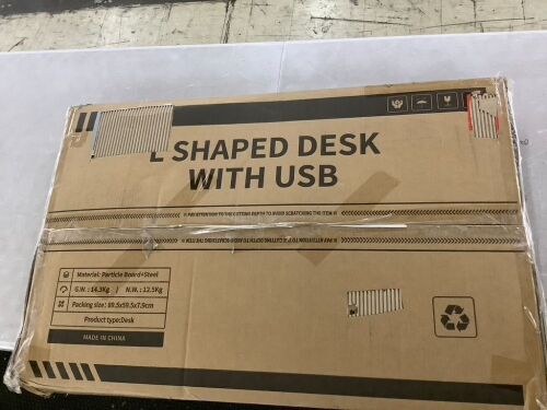 40" L Shaped Desk with USB