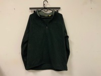 Mens Fleece Pullover, L, E-Commerce Return, Sold as is