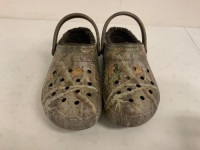 Fleece Lined Crocs, M 10 W 12, E-Commerce Return, Sold as is
